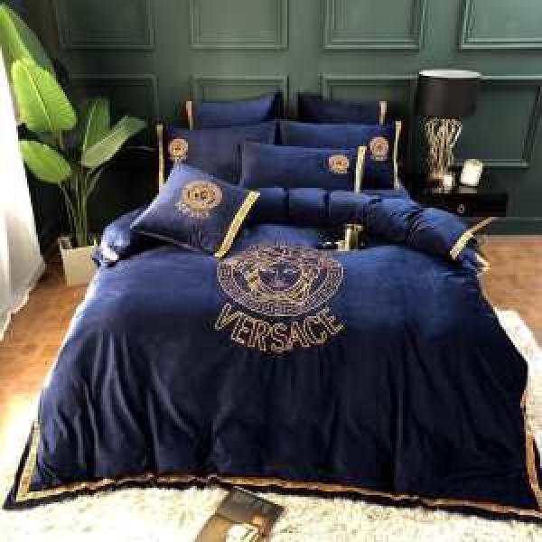 ヴェルサーチ 気になる2026年秋のファッション VERSACE 寝具4点セット秋にはやる最新作を先取り