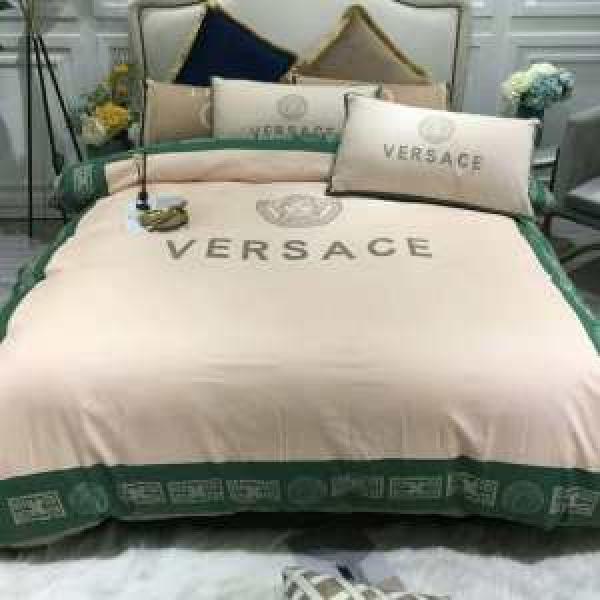 ヴェルサーチ 注目の秋ファッション一番 VERSACE 寝具4点セット 最速2026秋冬トレンドブランド