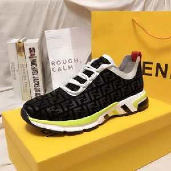 2026秋冬人気色おすすめ フェンディ 人気ブランドの新作秋冬トレンド FENDI ランニングシューズ 秋トレンドの新定番