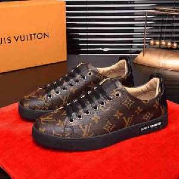 ランニングシューズ おしゃれでおすすめ今季トレンド ルイ ヴィトン LOUIS VUITTON 2025トレンドファッション新品