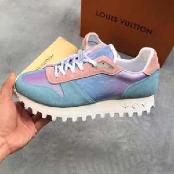 人気ファッション雑誌でも掲載 ルイ ヴィトン LOUIS VUITTON 2026-2026秋冬のファッション ランニングシューズ 機能性が良くブランド新品