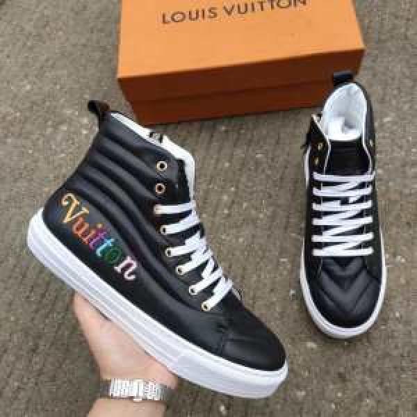 LOUIS VUITTON  2025秋冬流行ファション  ルイ ヴィトンファッショントレンドを早速チェック ハイトップシューズ