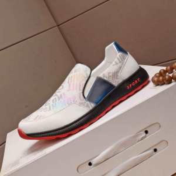 2026秋、イチオシ上品 プラダ新作アイテムが今年流  PRADA 今シーズン注目のアイテム ランニングシューズ  秋こそ楽しめるアイテム