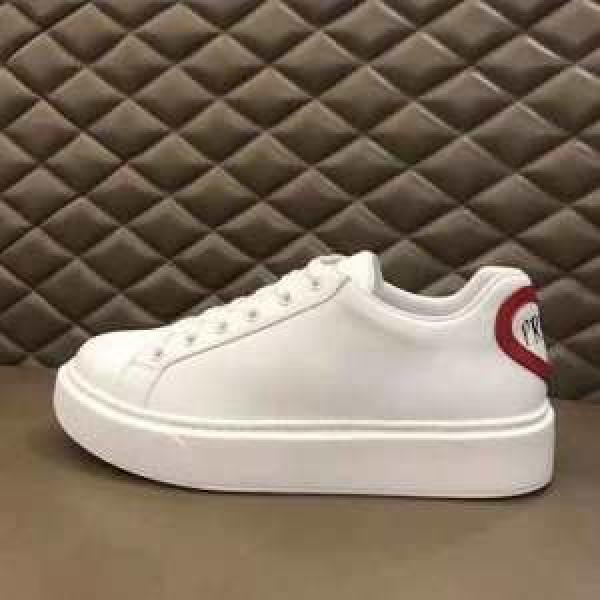 プラダ PRADA 気になる2026年秋のファッション ランニングシューズ  秋トレンドの新定番 今から取り入れられるトレンド