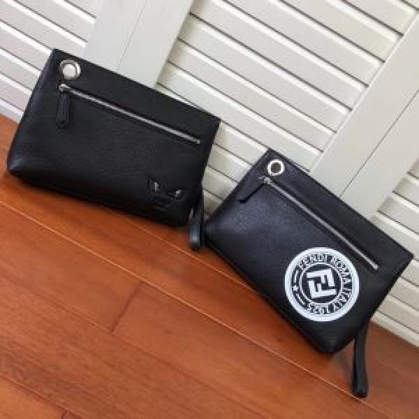 きれいめ大人スタイルサイズ感　フェンディ シンプルで高品質着回し　FENDI ハンドバッグ 2色可選　2026-20秋冬おすすめカラーも紹介.487.