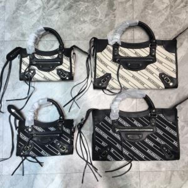 とにかく完璧ブランド新作 バレンシアガ大胆なチェックの人気トレンド  BALENCIAGA 秋服コーデ2025年版 多色選択可 ハンドバッグ.51.