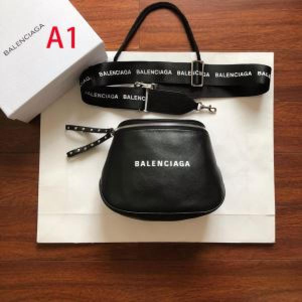 2026秋冬トレンドデザイン バレンシアガ BALENCIAGA 素敵続くトレンド ミニバッグ 多色選択可 メンズ ファッション上級者向け.51.