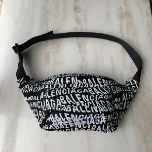 おしゃれに秋を迎えるために バレンシアガ人気ブランドの秋冬新色  BALENCIAGA ウエストバック 2019トレンドカラー秋冬セール.51.