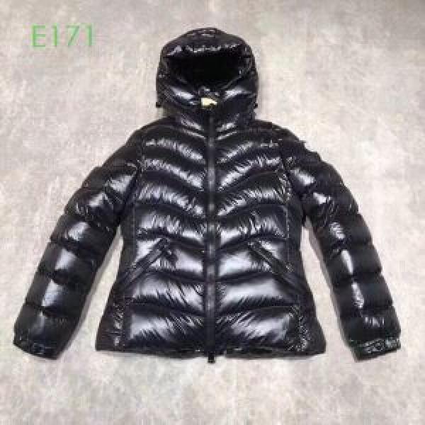 大胆なチェックの人気トレンドモンクレール MONCLER 2026秋冬新作オススメしたい 快適な着心地をキープ ダウンジャケット