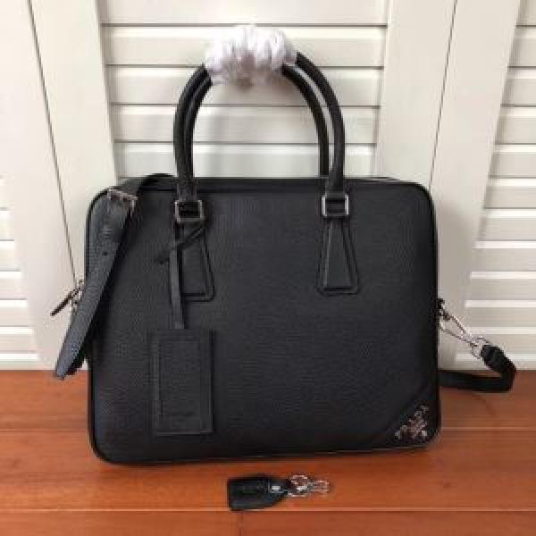 おしゃれさんはいち早く取り プラダ PRADA 2026秋、イチオシ上品 ハンドバッグ 新作アイテムが今年流.57.