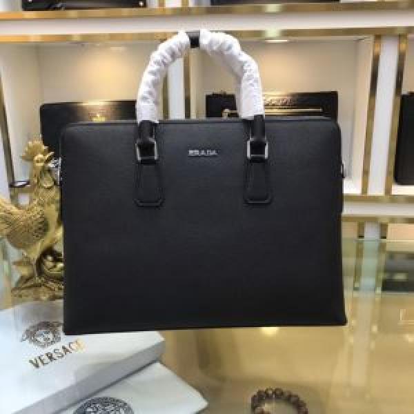 【2026秋冬】今きてる最先端ブランド プラダ PRADA 現在流行中のおすすめ人気 ハンドバッグ 人気ブランドの新作秋冬トレンド.57.