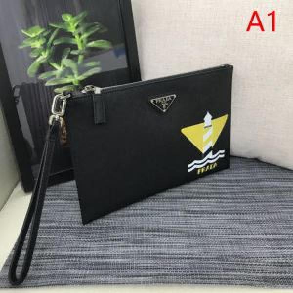 ポーチ 秋冬とれんど新品目立ち プラダ 2026秋冬最重要アイテム PRADA ファッション上級者向け 2色可選.57.