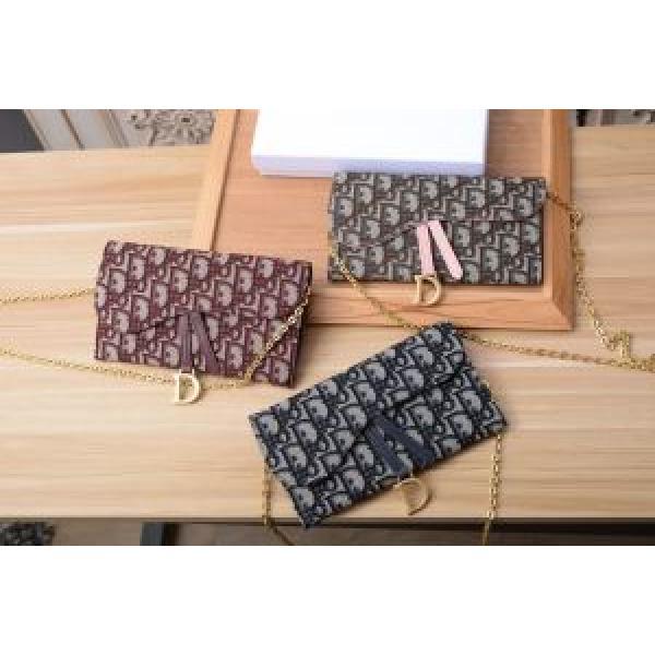 3色可選  今年の流行りファション ディオール DIOR【2026秋冬トレンド】押さえておきたい  財布/ウォレット やっぱり優しい色.107.
