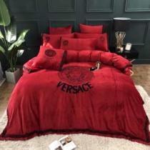 速報！2026年秋ファッショントレンド ヴェルサーチ 秋冬にお世話になる定番 VERSACE  寝具4点セット