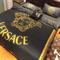 秋冬に大注目のカラー ヴェルサーチ 2026秋断然ブランド推し VERSACE 寝具4点セット
