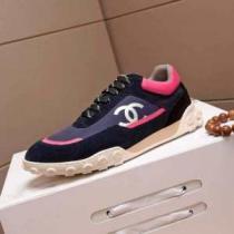 ブランド コピー今年の流行りファション ランニングシューズ やっぱり優しい色 【2026秋冬トレンド】押さえておきたい