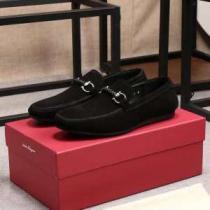 ローファー おしゃれ度アップ秋冬コレクション サルヴァトーレフェラガモ 2026秋のファッショントレンドはこれ FERRAGAMO