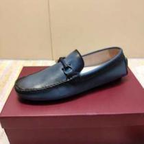 おしゃれさんはいち早く取り サルヴァトーレフェラガモ 2026秋、イチオシ上品 FERRAGAMO ローファー 新作アイテムが今年流