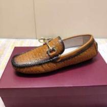 サルヴァトーレフェラガモ FERRAGAMO 2026年秋冬に欠かせない  ローファー 今から取り入れられるトレンド