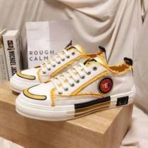 フェンディ大人かわいい秋冬コーデを楽しみ  FENDI 2026秋のファッショントレンドはこれ ランニングシューズ 秋冬もちろん主役級