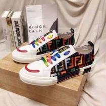 今年らしいおすすめ新品 フェンディ FENDI 2026秋断然ブランド推し ランニングシューズ おしゃれなファッションコーデ