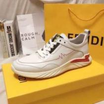 ランニングシューズ 今年らしい新しい人気色 フェンディ【2026秋冬】今きてる最先端ブランド  FENDI 現在流行中のおすすめ人気