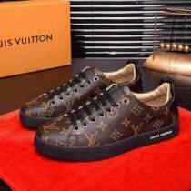 ランニングシューズ おしゃれでおすすめ今季トレンド ルイ ヴィトン LOUIS VUITTON 2025トレンドファッション新品