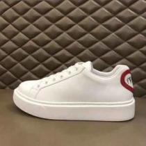 プラダ PRADA 気になる2026年秋のファッション ランニングシューズ  秋トレンドの新定番 今から取り入れられるトレンド