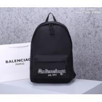 一番おしゃれ秋冬トレンド バレンシアガ BALENCIAGA 2026秋に注目したい リュック おしゃれさんはいち早く取り.51.