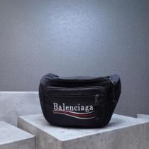 ウエストポーチ  バレンシアガ毎日はちょっとイイ秋冬新品 ファッショントレンドを早速チェック  BALENCIAGA 2026秋冬流行ファション.51.