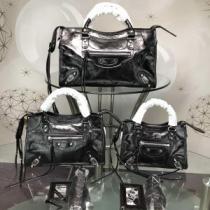 【2026秋冬】の注目トレンド バレンシアガ BALENCIAGA ハンドバッグ 今季トレンド抜け感新品 多色選択可 オシャレスタイルが今年流.51.