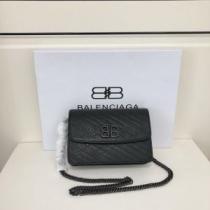 バレンシアガ秋冬から人気継続中  BALENCIAGA最速2026秋冬トレンドブランド ミニバッグ シンプルに着こなしたい.51.