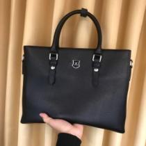 LOUIS VUITTON  今年注目すべき秋冬ファッション ルイ ヴィトン ハンドバッグ 2026トレンドアイテム激安 ヒットする秋冬コレクション.45.