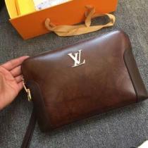 ポーチ   最新トレンドコーデおすすめ ルイ ヴィトン 2026-2026秋冬のファッション LOUIS VUITTON 機能性が良くブランド新品.45.