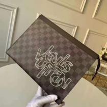 ポーチ  トレンド入り確実最新コレクション ルイ ヴィトン2026年秋冬に欠かせない  LOUIS VUITTON おしゃれでおすすめ今季トレンド.45.
