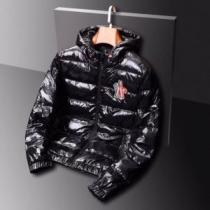 19-20AWのトレンド人気新品 MONCLER モンクレール 軽量かつ防寒性に優れた新作 ダウンジャケット メンズ 秋冬に大活躍