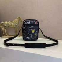 2026秋冬トレンドアイテム ルイ ヴィトン今年注目な新品セール  LOUIS VUITTON 秋冬とれんど新品目立ち ミニバッグ ファッション上級者向け.45.
