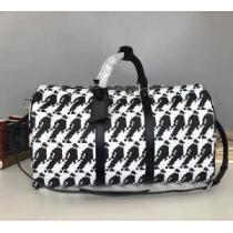 ルイ ヴィトン今から取り入れられるトレンド  LOUIS VUITTON おしゃれでおすすめ今季トレンド スーツケース  2025年秋冬に欠かせない.45.
