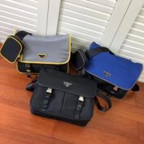 カジュアルコーデオシャレ プラダ PRADA 速報！2026年秋ファッショントレンド ショルダーバッグ 優しい色味がかわいい.57.