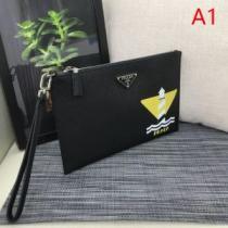 ポーチ 秋冬とれんど新品目立ち プラダ 2026秋冬最重要アイテム PRADA ファッション上級者向け 2色可選.57.