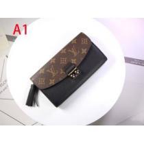ルイ ヴィトン もちろん相性抜群 LOUIS VUITTON 速報！2026年秋ファッショントレンド 財布/ウォレット 多色可選 優しい色味がかわいい.108.