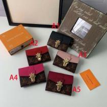 多色可選  今年の流行りファション ルイ ヴィトン 【2026秋冬トレンド】押さえておきたい LOUIS VUITTON 財布/ウォレット やっぱり優しい色.108.