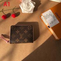 財布/ウォレット 2026トレンドアイテム激安 ルイ ヴィトン 秋冬ファッションコーディネート LOUIS VUITTON 多色可選 もちろん相性抜群.108.