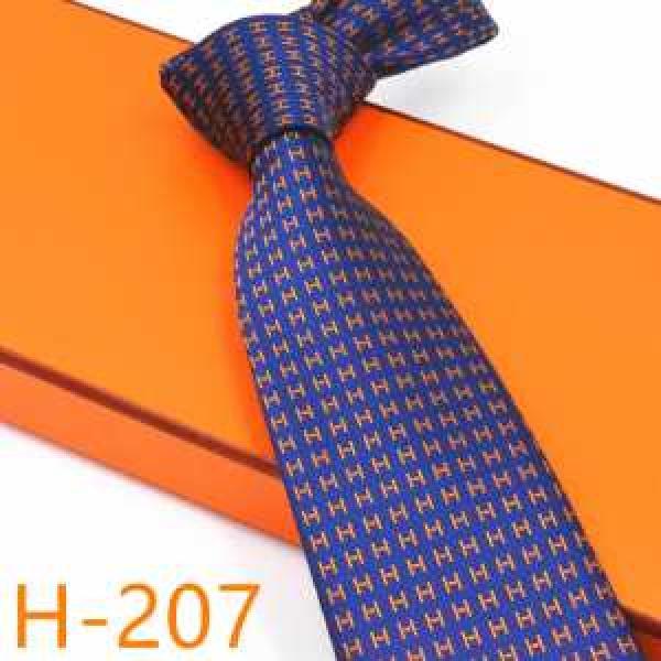 おススメの秋冬アイテムをCHECK エルメス HERMES ネクタイ 2026秋のファッショントレンドはこれ