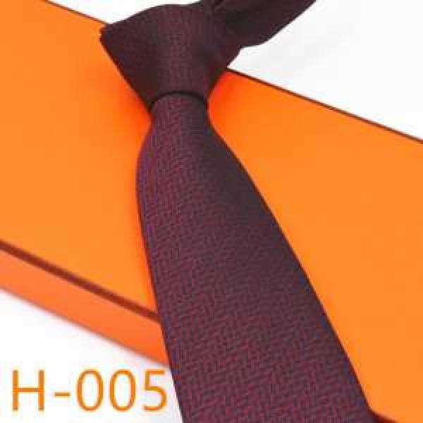エルメス最速2026秋冬トレンドブランド HERMES ネクタイ 秋冬ファッションコーディネート