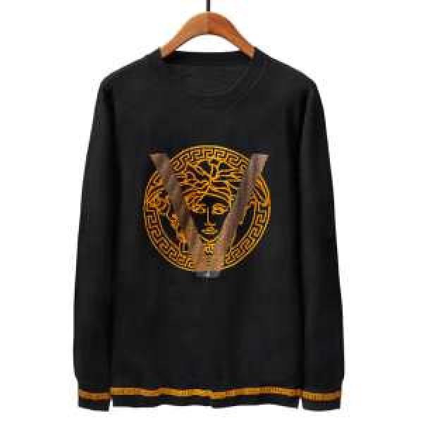 2色可選 プルオーバーパーカー ヴェルサーチ VERSACE 2026秋冬人気色おすすめ 更にトレンドが急上昇中