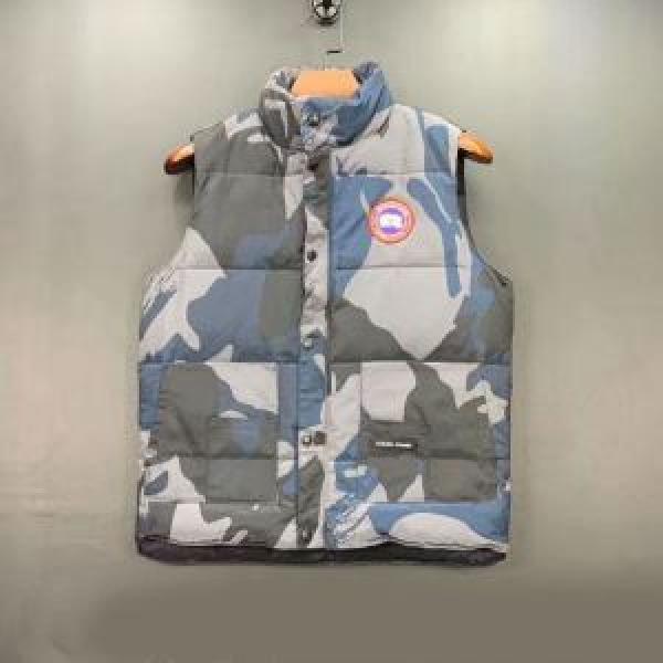 ダウンジャケット おしゃれさんはいち早く取り カナダグース Canada Goose  2026秋のファッショントレンドはこれ