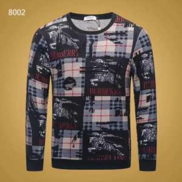プルオーバーパーカー バーバリー BURBERRY 2026秋、イチオシ上品 おススメの秋冬アイテムをCHECK
