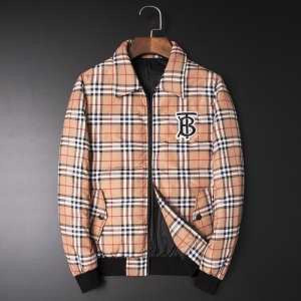 BURBERRY 今季トレンドをうまく取り ダウンジャケット メンズ 2026トレンドファッション新品 バーバリー お洒落で秋冬注目トレンド
