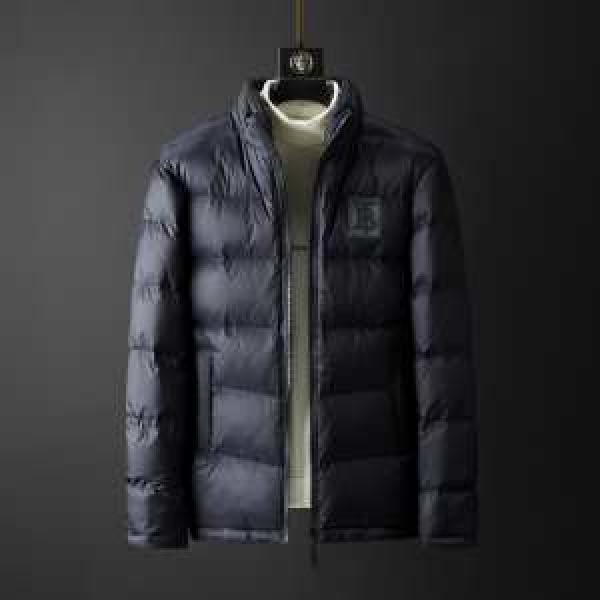 着心地もなめらかで快適 ダウンジャケット メンズ 2色可選 2026トレンドカラー秋冬セール バーバリー BURBERRY とにかく完璧ブランド新作